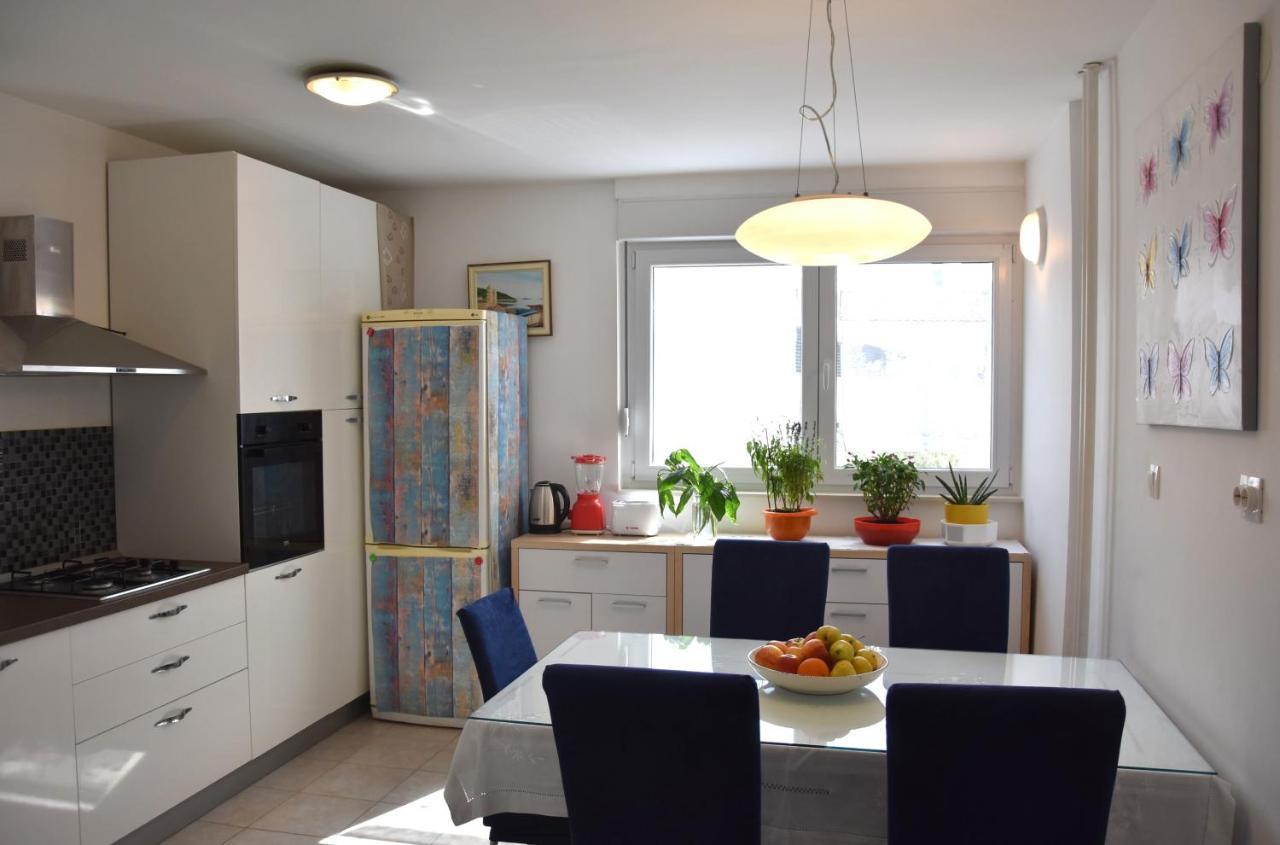Apartment Bulimbasic Split Exteriör bild